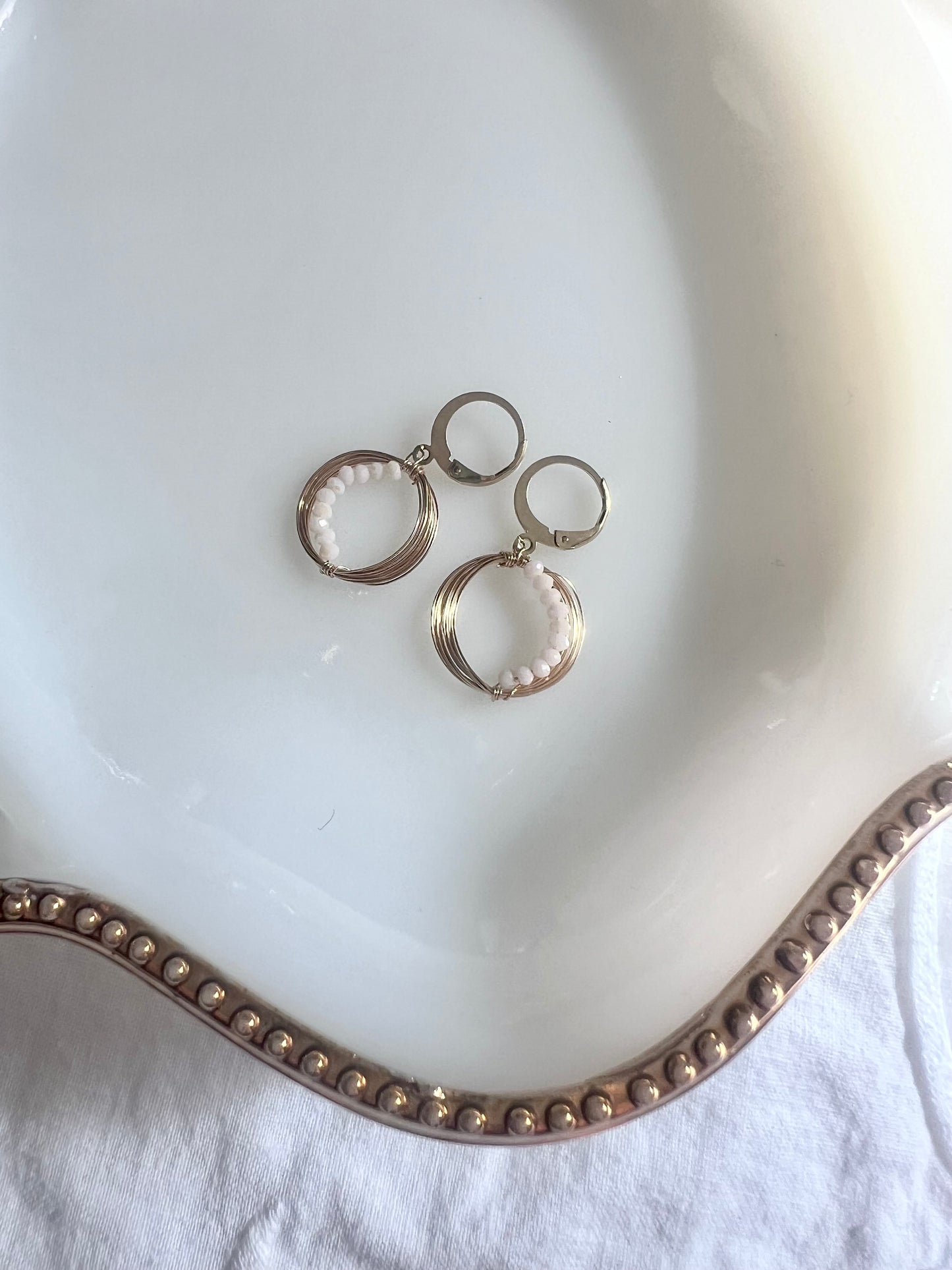 Solar Eclipse Crescent Earrings - Cream Iridescent