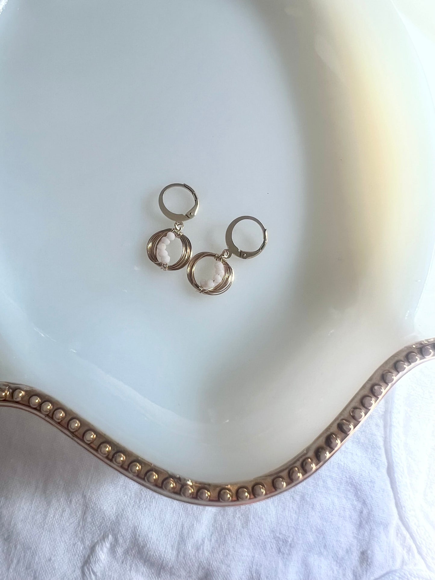 Solar Eclipse Crescent Earrings - Cream Iridescent