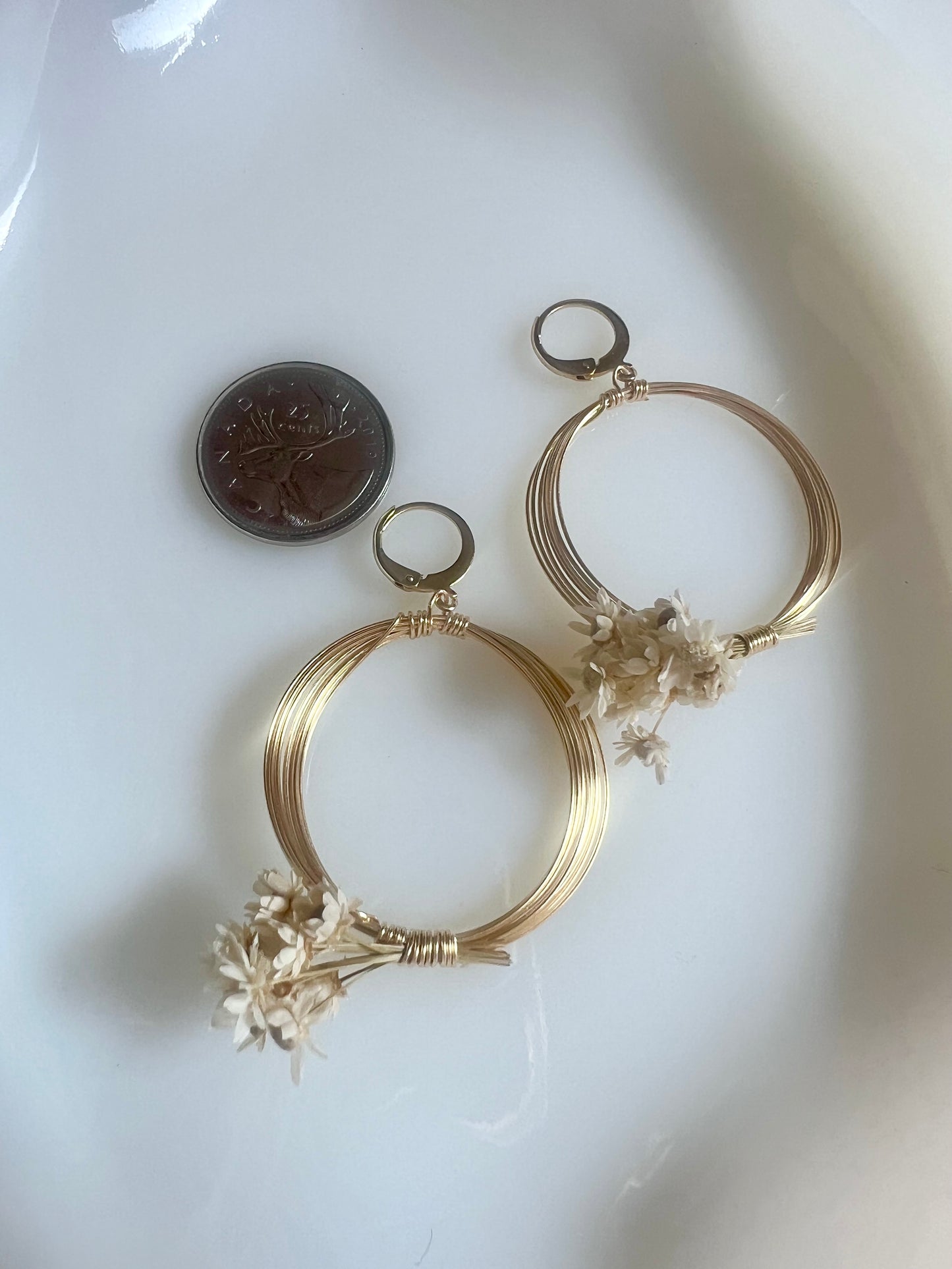 Solar Eclipse Forager Earrings * Natural Campo Flowers